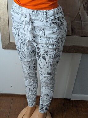 Flora & Ashley Graphic Newsprint Tapered Jogger Lounge Pants Cozy Comfort Sz L